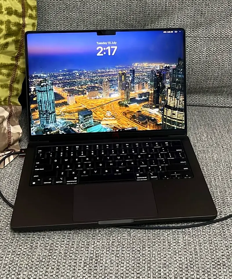 Macbook pro m3 pro63256077777795110