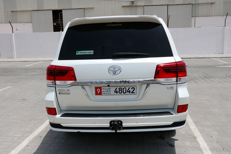 Toyota Land Cruiser GXR (Grand Touring)63141656895873113