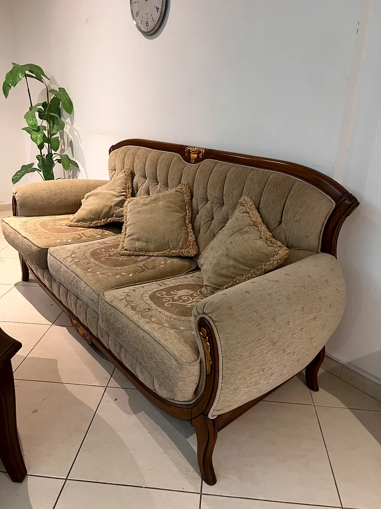 طقم أريكة كلاسيكي63207893573379111