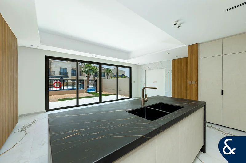 Full Lagoon View | Modern Three Bed Townhouse63239061471873112