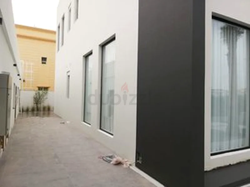 All type of paint services/professional painter GOOD price. Apartment. Villa. Building. Schools63216842313217113