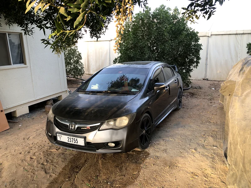 Honda Civic full option type R with spoilers for urgent sale!63173845606402114