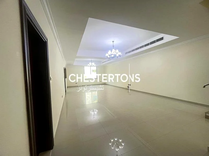 فيلا عائلية واسعة | حديقة وبركة سباحة63724696466691113