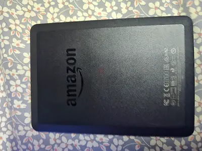 Amazon Kindle E-Reader - Your Gateway to a World of Books!