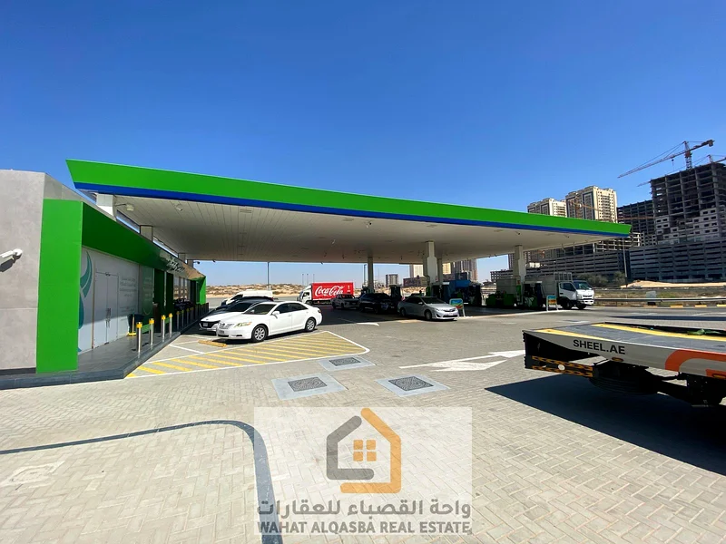 محطة وقود في موقع ممتاز هي أفضل مرحلة للاستثمار.63196120525059111
