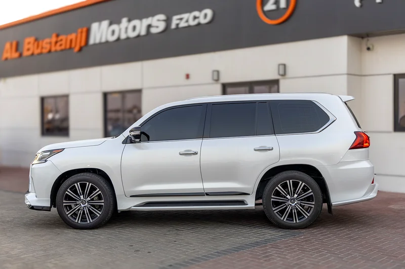 LEXUS LX570 WHITE 2021 - V8 - GCC63150023934594113