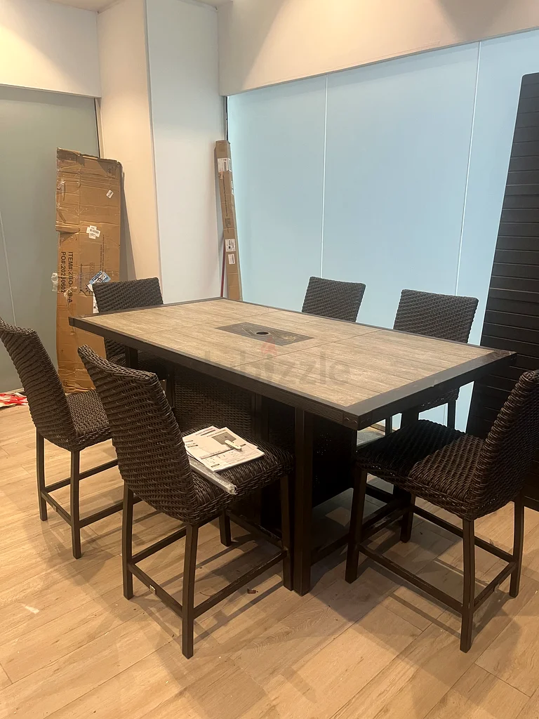 مجموعة طاولة طعام أنيقة مكونة من 7 قطع مع كراسي عالية عصرية63188651851651111