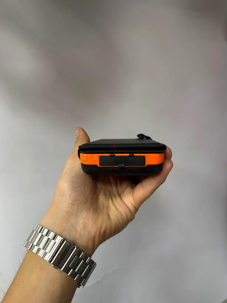 Lightly used solar power bank63221854064131111