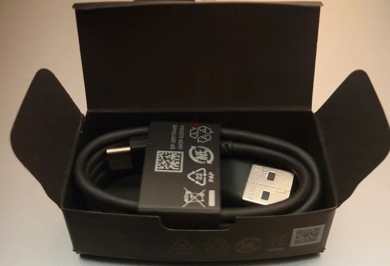 Samsung buds pro R190 original - Made in Vietnam by Samsung - like brand new - used only once63165713300867112