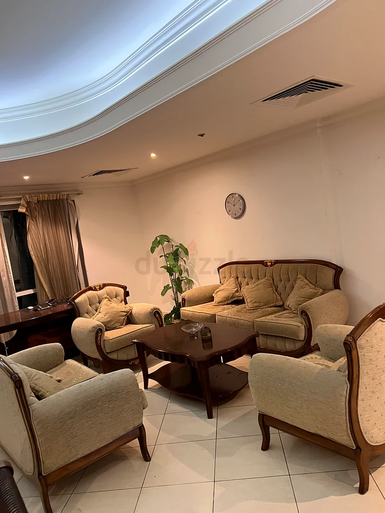 طقم أريكة كلاسيكي632078935733791116