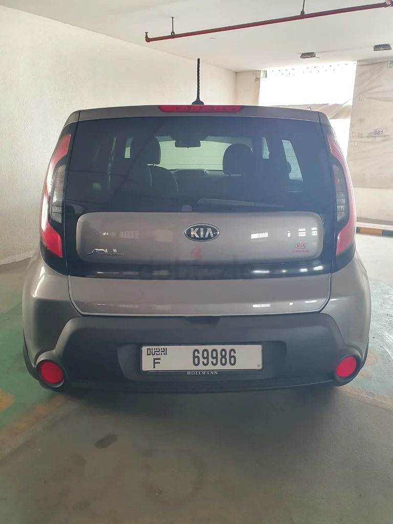 KIA SOUL 2015 MODEL 1.6 L  
PERFECT CONDITION  
CLEAN TITLE  
WITH 4 NEW TIRES63171297134594111