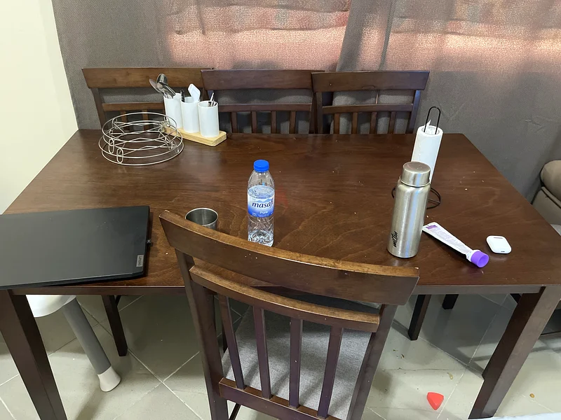 طاولة طعام632168337390091113