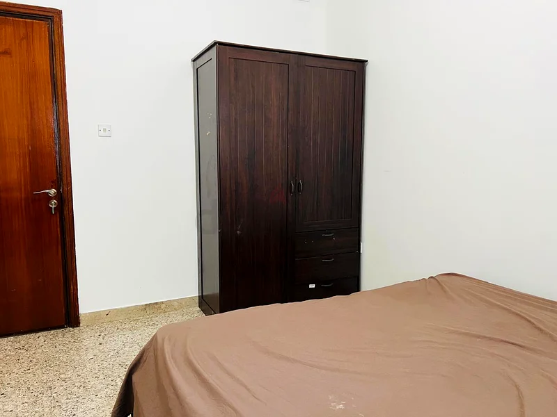غرفة خاصة أنيقة مع حمام خاص للايجار63128168715521111