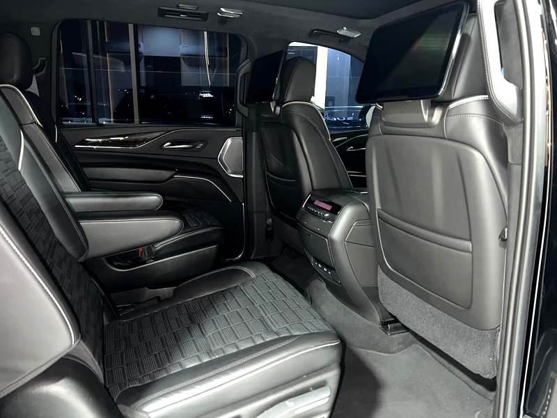 CADILLAC ESCALADE V863135974096514114