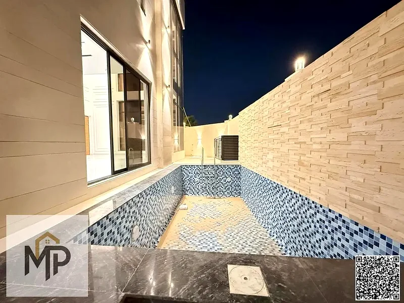 Villa for sale, corner, with personal finishing, private pool, very distinguished location, including registration fees63895009912449112