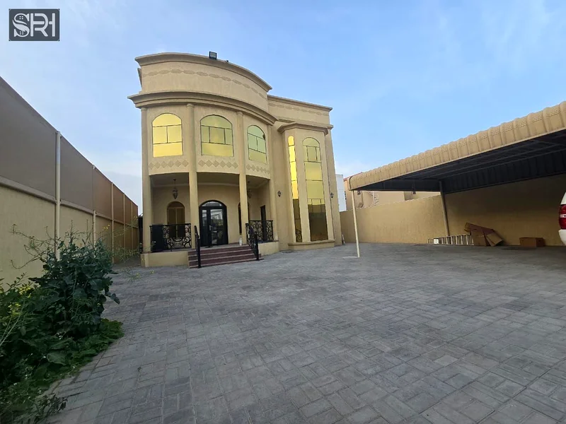 "فيلا فاخرة حديثة في المويهات 1 - تصميم أنيق، جاهزة للسكن بسعر رائع!"63869495770369111