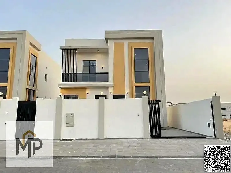 احجز الآن فيلا فاخرة بسعر ممتاز، متضمناً الرسوم باستثناء رسوم الخدمة، ملكية حرة، وقريبة من جميع الخدمات.63896405674753113