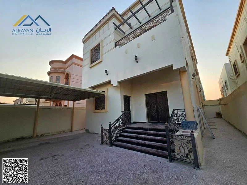 Strategic location, freehold for all nationalities, including electricity, water, and air conditioning.63870132318465112