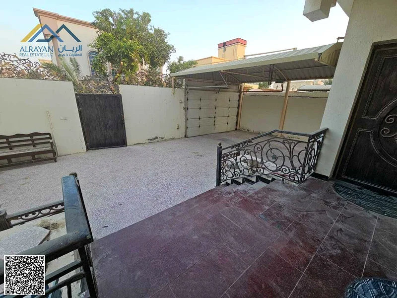 Strategic location, freehold for all nationalities, including electricity, water, and air conditioning.63870132318465114