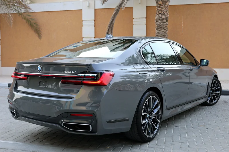 BMW 730LI ( M-SPORT ) - GCC SPECS - UNDER WARRANTY / SERVICE FROM AGMC - ACCIDENT FREE -63160610507265112
