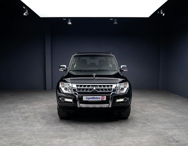1,195x48 • 0% DP • 2017 Mitsubishi Pajero 3DR Diamond Edition SWB • Warranty Available • GCC63152750077699114