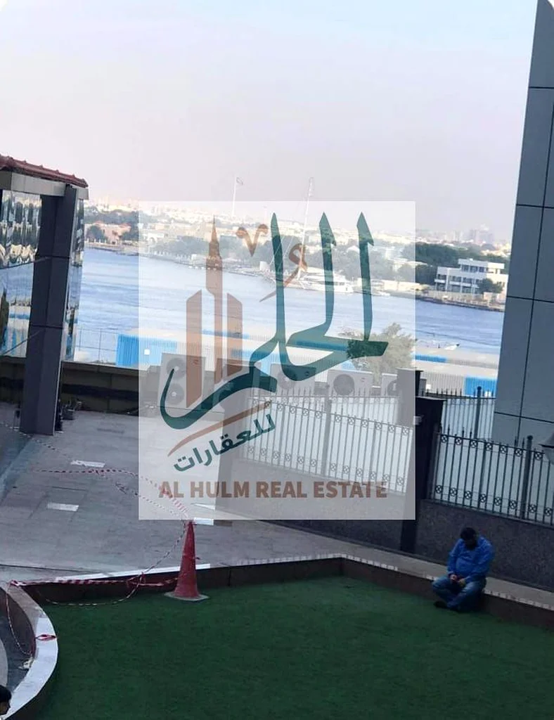 بالطبع! إليك نموذج إعلان جذاب واحترافي لشقة من غرفة نوم واحدة في أورينت تاورز:  
🏢 **شقة من غرفة نوم واحدة63170398849666112