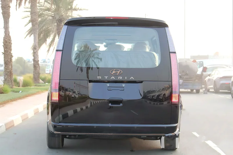 Hyundai Staria 3.5L Luxury Plus Model 202663171299059971112
