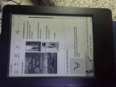 Amazon Kindle E-Reader - Your Gateway to a World of Books!