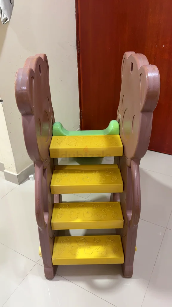 Fun and Safe Bear-Themed Slide and Climbing Frame for Kids!63206389763073111