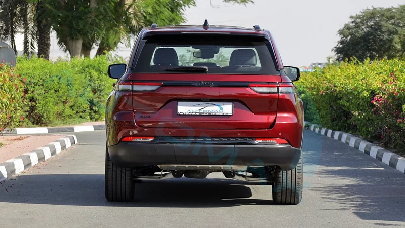 2024 JEEP GRAND CHEROKEE ALTITUDE 4X4 GCC 0Km with 3-year warranty or 60,000 km at official dealer63177936626179114