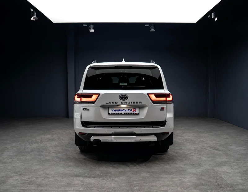 SUMMER PRIVÉ OFFER • 6,475x60 • 0% DP • 2023 Toyota Land Cruiser   • Toyota Warranty and Service63157882318722113