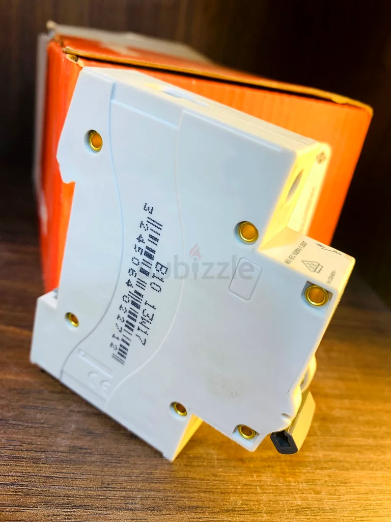 مفتاح دائرة صغير من لجراند63259191644801113