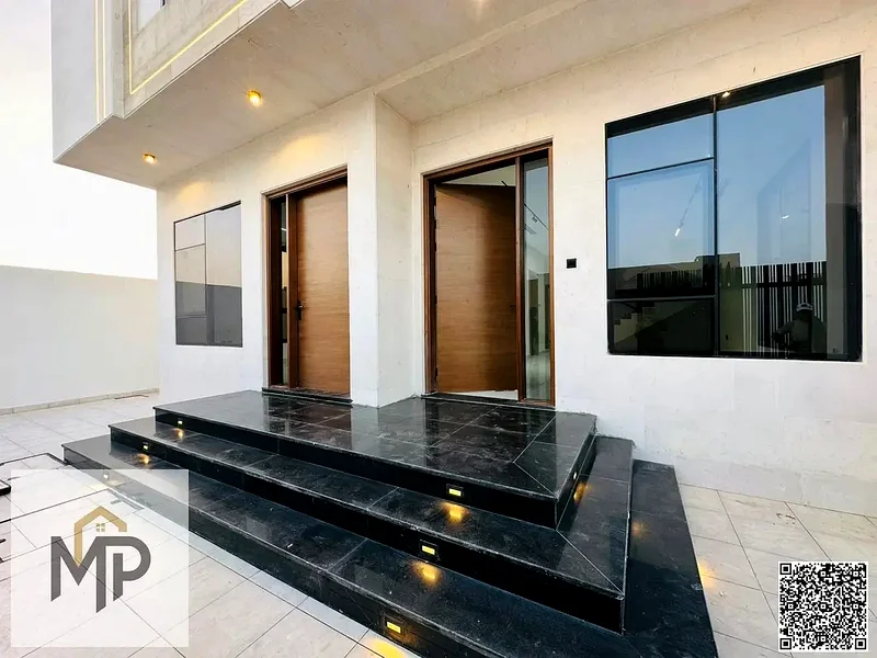 For sale, a modern villa, including registration fees, close to the mosque and services, with a seating area in the courtyard, with no down payment.63895009930115112