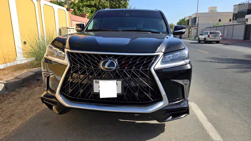 Lexus LX 570 2018 Sport  - Full option - excellent condition.632262156094741127