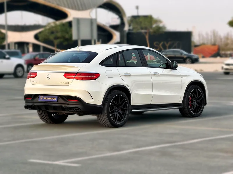GCC, Mercedes GLE63s AMG Nightpackage, Carbon Fiber, Full Service history, No Paint and No accidents63150481398147114