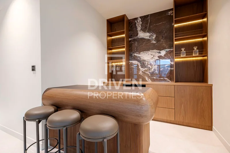 Triplex Penthouse | Prime Location | Corner Apt63238571229314114