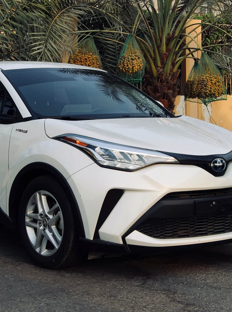 Toyota C-HR 23 | GCC specs | Warranty | 2 Keys | Low kms | 7 Days money back guarntee63147208200962113
