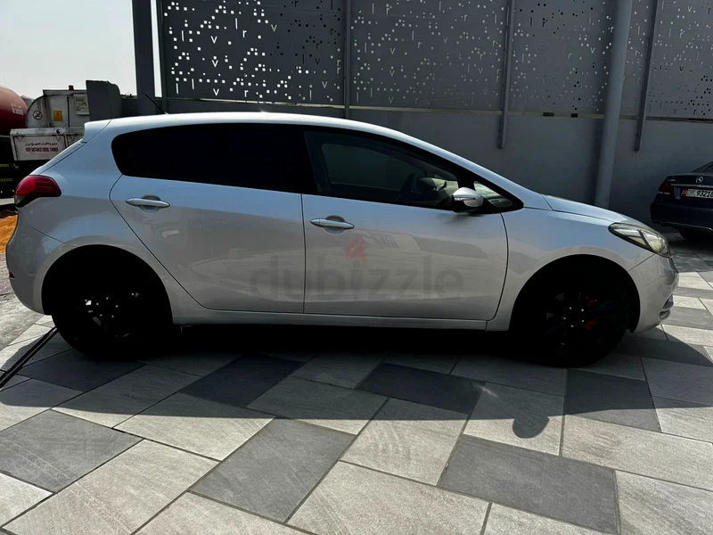 FULL OPTION GCC CAR FULL MAINTENANCE DONE63171745348097111