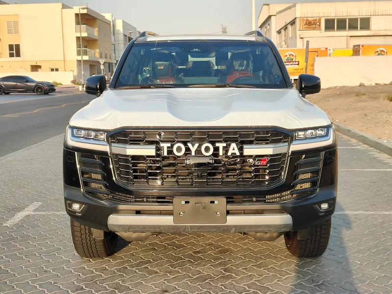 2025 Toyota Land Cruiser LC300 GR-Sport Full-Option with Radar 3.5L V6 Twin Turbo Petrol A/T Export63140688205057111