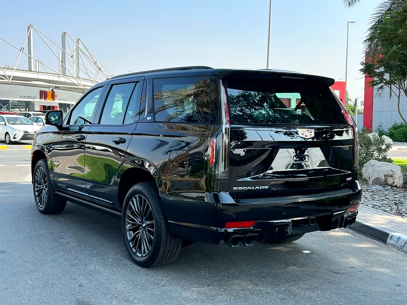 !! 2024 !! CADILLAC | ECALADE | V 682 HP  / GCC | UNDER WARRANTY AND SERVICE CONTRACT63176619831299112