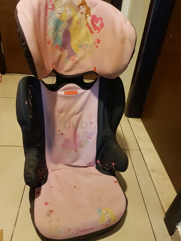 Baby Car Seat in Great Condition - Safety First!63204285890689111