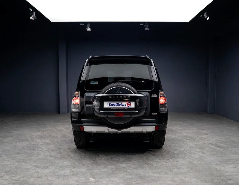1,195x48 • 0% DP • 2017 Mitsubishi Pajero 3DR Diamond Edition SWB • Warranty Available • GCC63152750077699113
