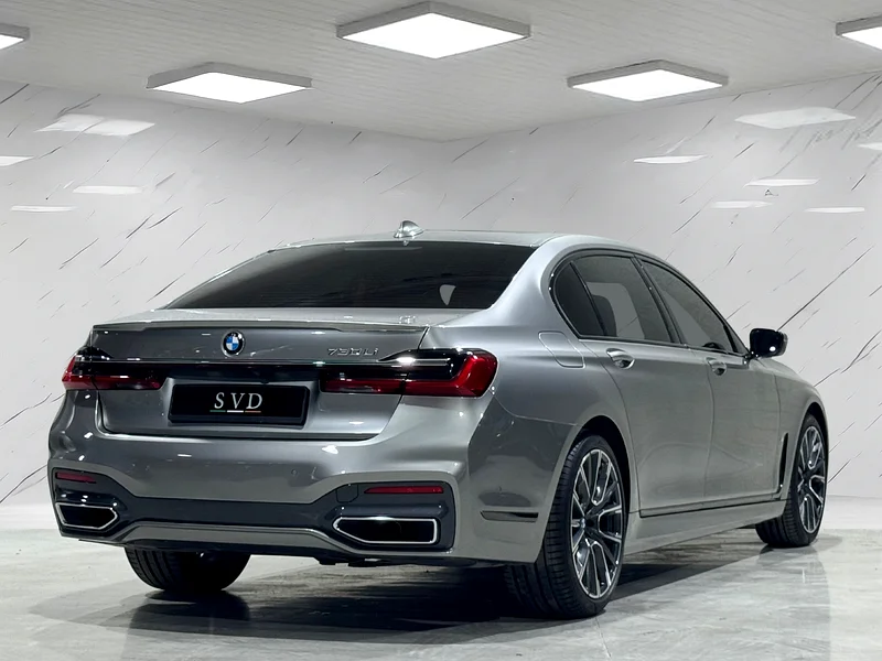 LOW KM’S -- AGENCY WARRANTY/SERVICE CONTRACT -- 730Li M-SPORT63160610497283114
