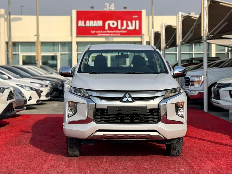 2020 | Mitsubishi L200 | 4X4 | Manual | Ref#75863157443816066111