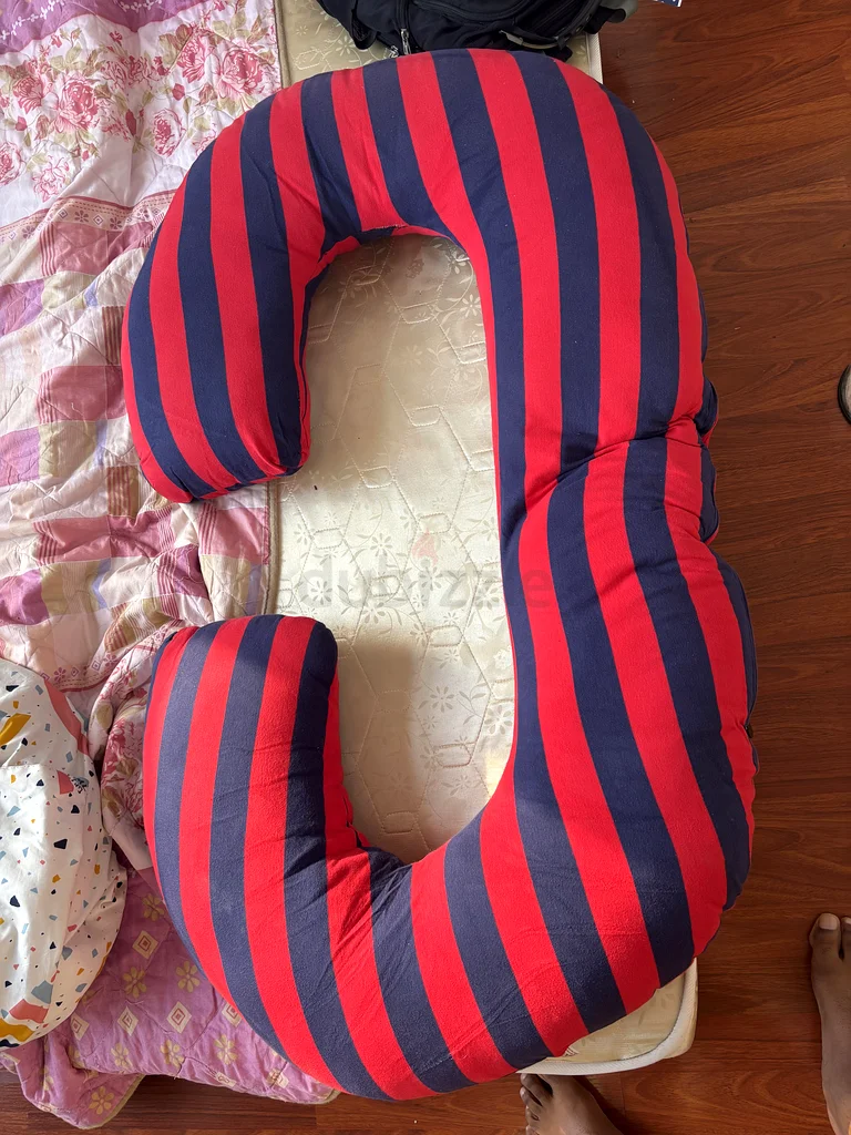 وسادة على شكل الحرف C للحوامل - 60 درهمًا63175287496067111
