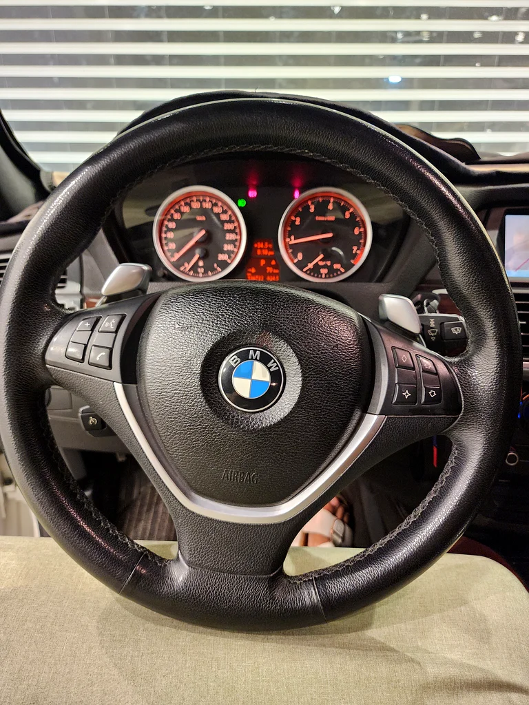 BMW X6 2010 (Xdrive35i)63229278689155114