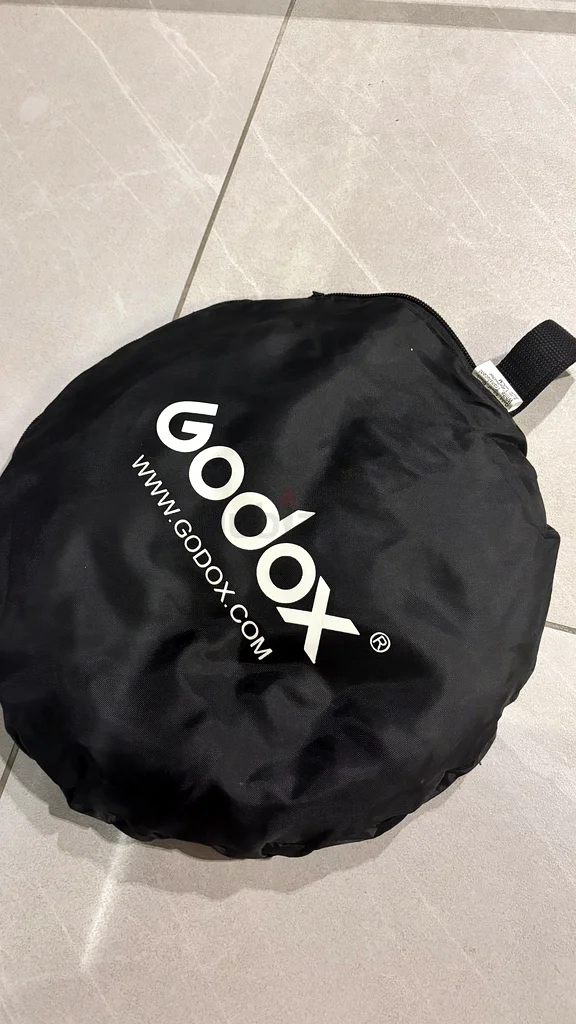 Godox reflectors, stand and holder63172218992257112