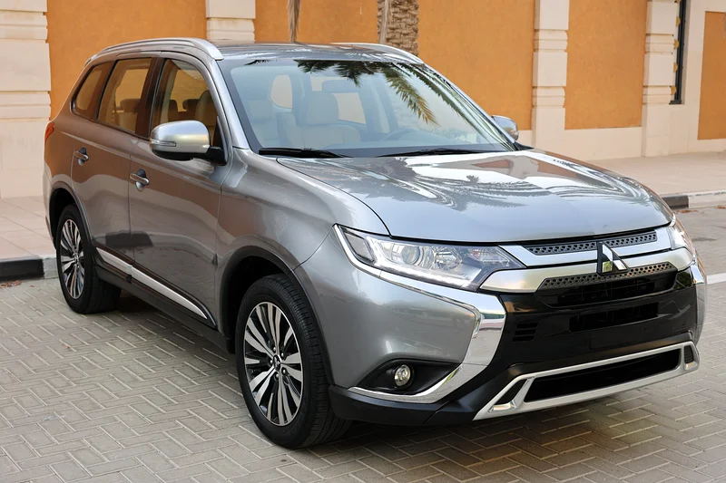MITSUBISHI OUTLANDER 2023-49000KM-UNDER WARRANTY-GCC SPECS63223816819074114