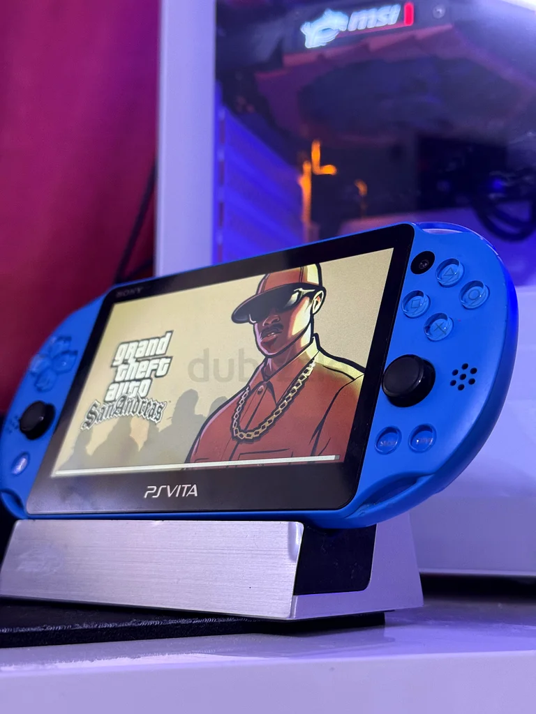 PS Vita slim 2000 معدّل أزرق63231695257601112