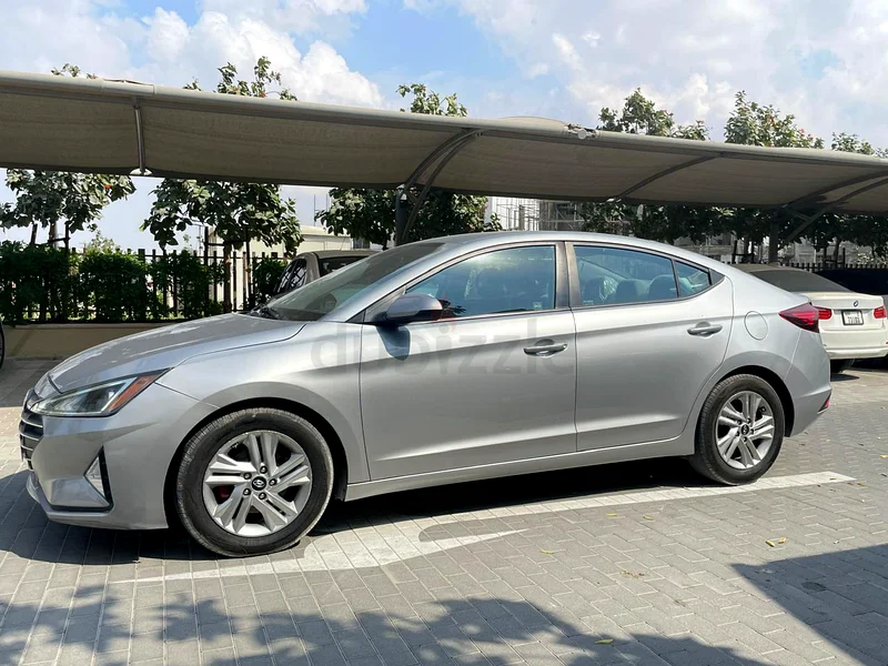 Hyundai Elantra 2020631699148729621124